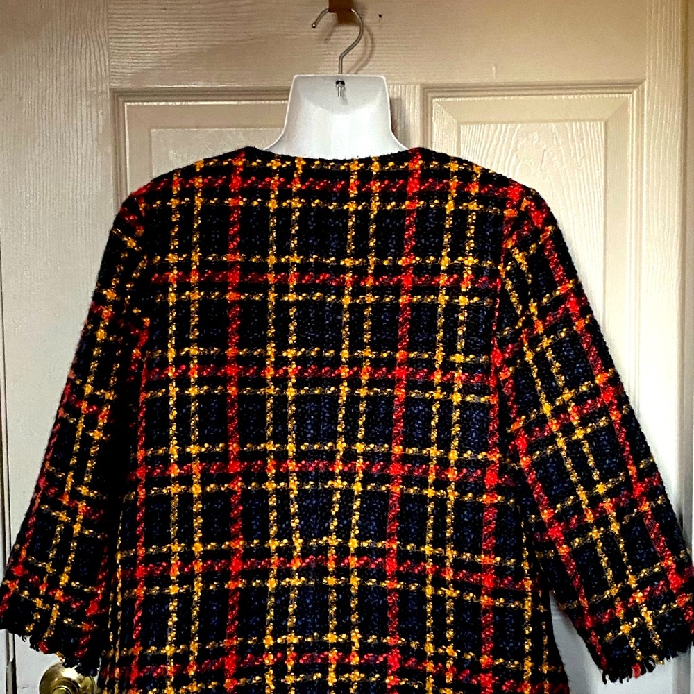 Beautiful jacket - Picture 2 of 3